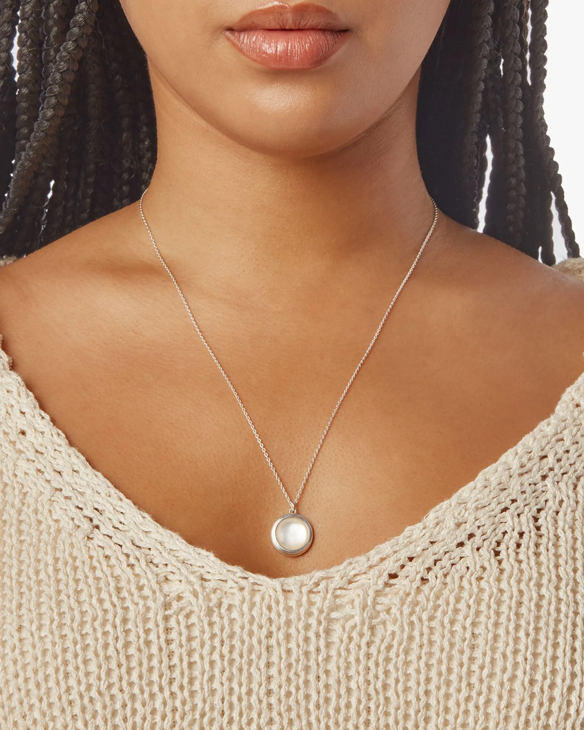Heirloom Mother of Pearl Pendant Necklace